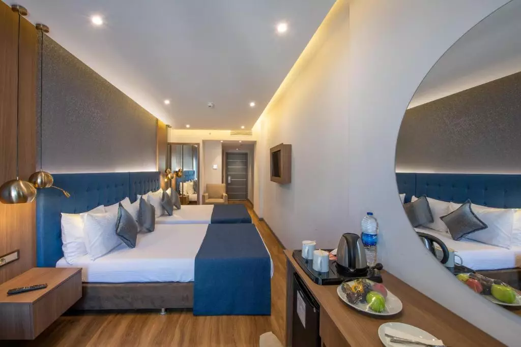 نوا پلازا کریستال استانبول